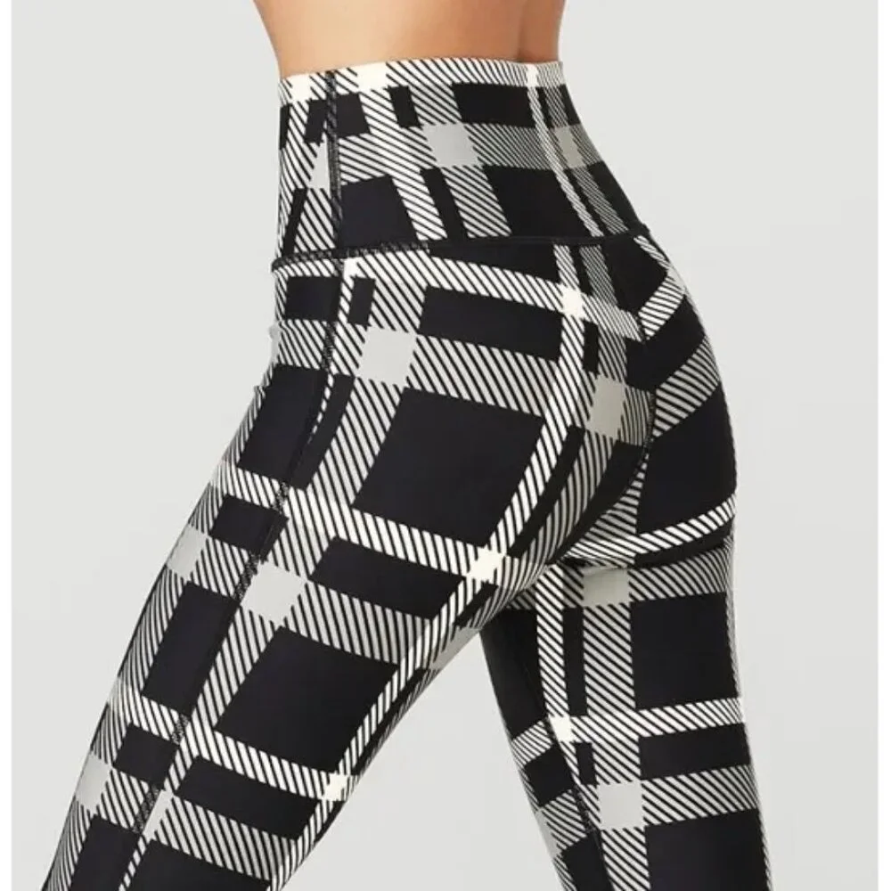 Alo High-Waist Airlift Magnified Plaid Leggings Black Ivory Hi-Rise Waisted Pant